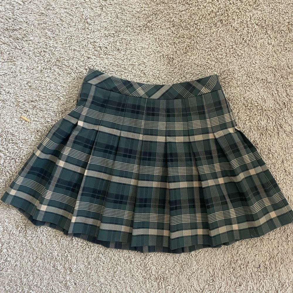 Aritzia Pleated Skirt